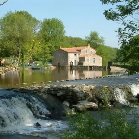 בית נופש La Maison D'eglantine, 6 Min Du Puy Du Fou, 4 10 Couchages A St Malo-du-bois,