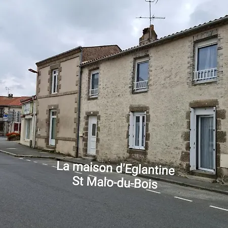 La Maison D'eglantine, 6 Min Du Puy Du Fou, 4 10 Couchages A St Malo-du-bois, בית נופש Saint-Malo-du-Bois