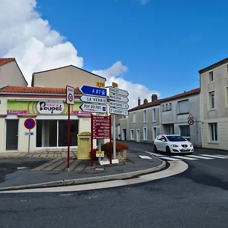La Maison D'eglantine, 6 Min Du Puy Du Fou, 4 10 Couchages A St Malo-du-bois,
