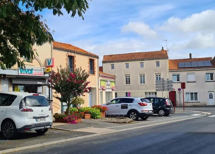 La Maison D'eglantine, 6 Min Du Puy Du Fou, 4 8 Couchages à St Malo-du-bois, * Saint-Malo-du-Bois