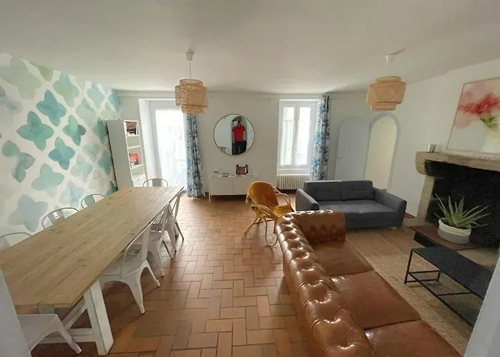 Hébergement de vacances La Maison D'eglantine, 6 Min Du Puy Du Fou, 4 8 Couchages à St Malo-du-bois,