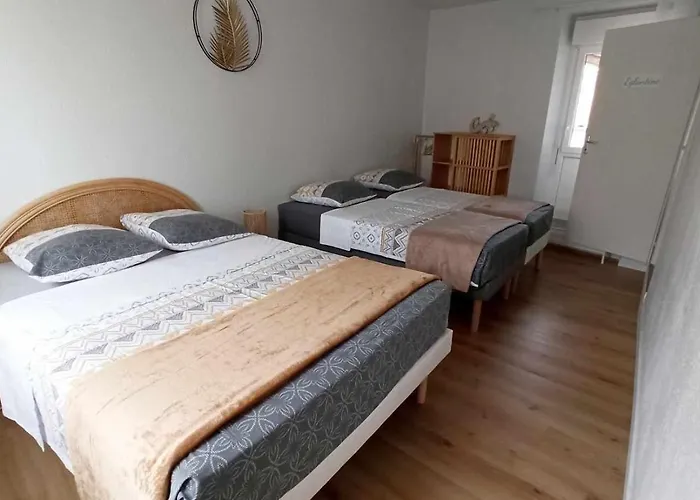 La Maison D'eglantine, 6 Min Du Puy Du Fou, 4 8 Couchages à St Malo-du-bois, Hébergement de vacances Saint-Malo-du-Bois